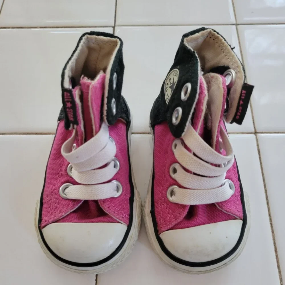 Converse All Star Infant High‎ Top Sneakers Size 2 Black Pink Canvas Shoes